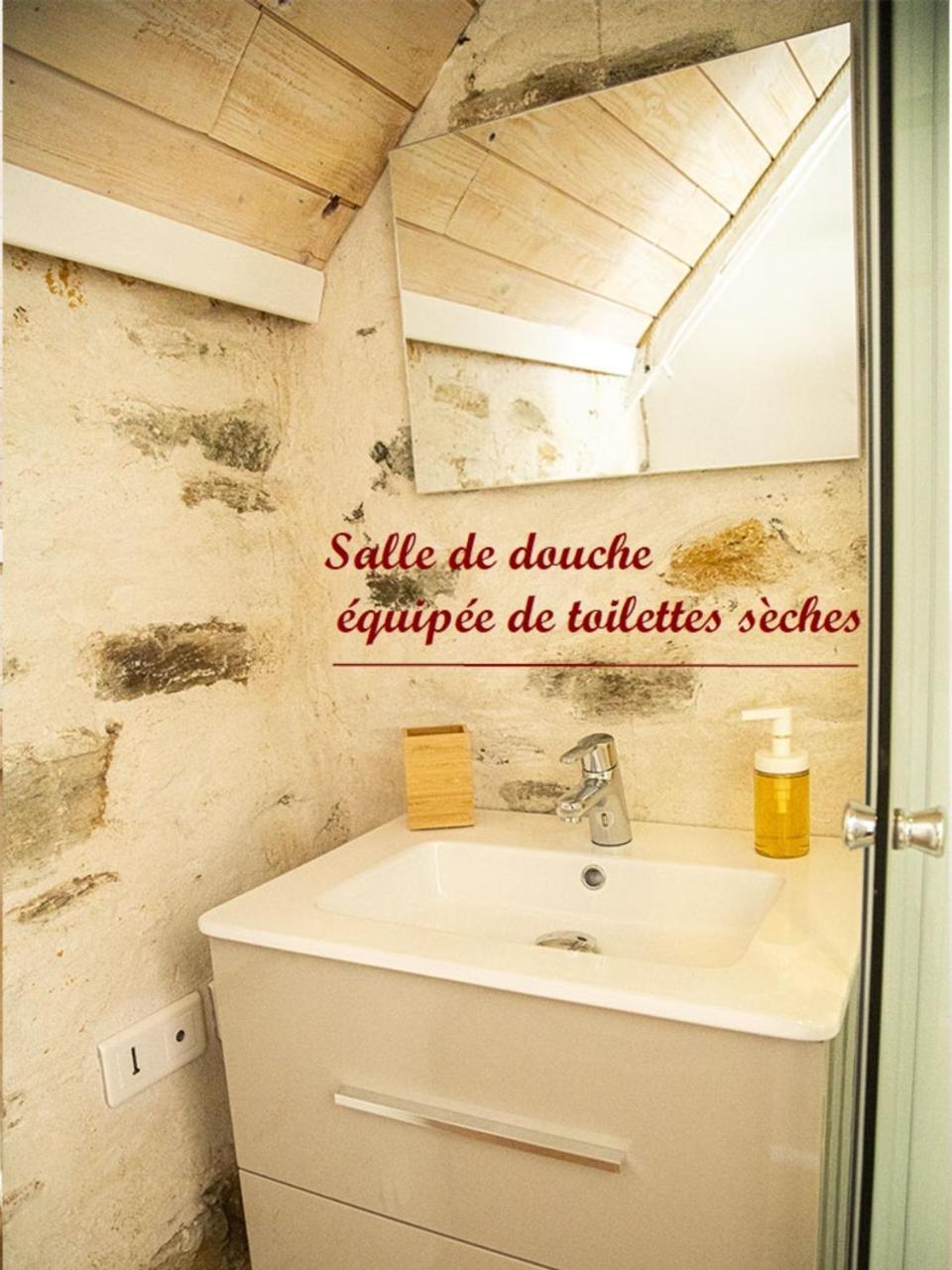 Le Cinquante Bed & Breakfast Гроа Екстериор снимка